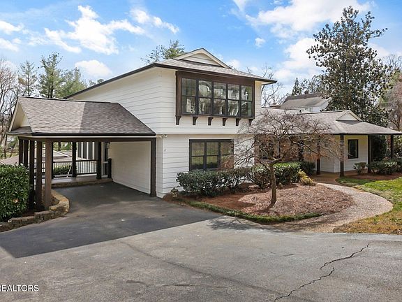 3rd image of 6914 Stone Mill Dr
