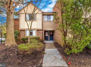 405 Cypress Point Cir, Mount Laurel, NJ 08054