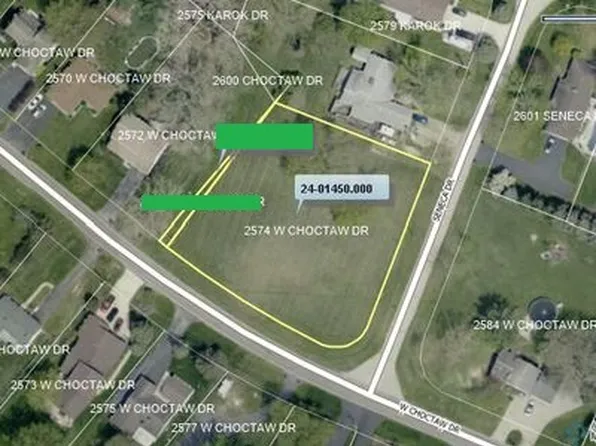 2574 W Choctaw Dr, London, OH 43140