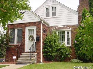307 Ridgewood Dr, Syracuse, NY 13206