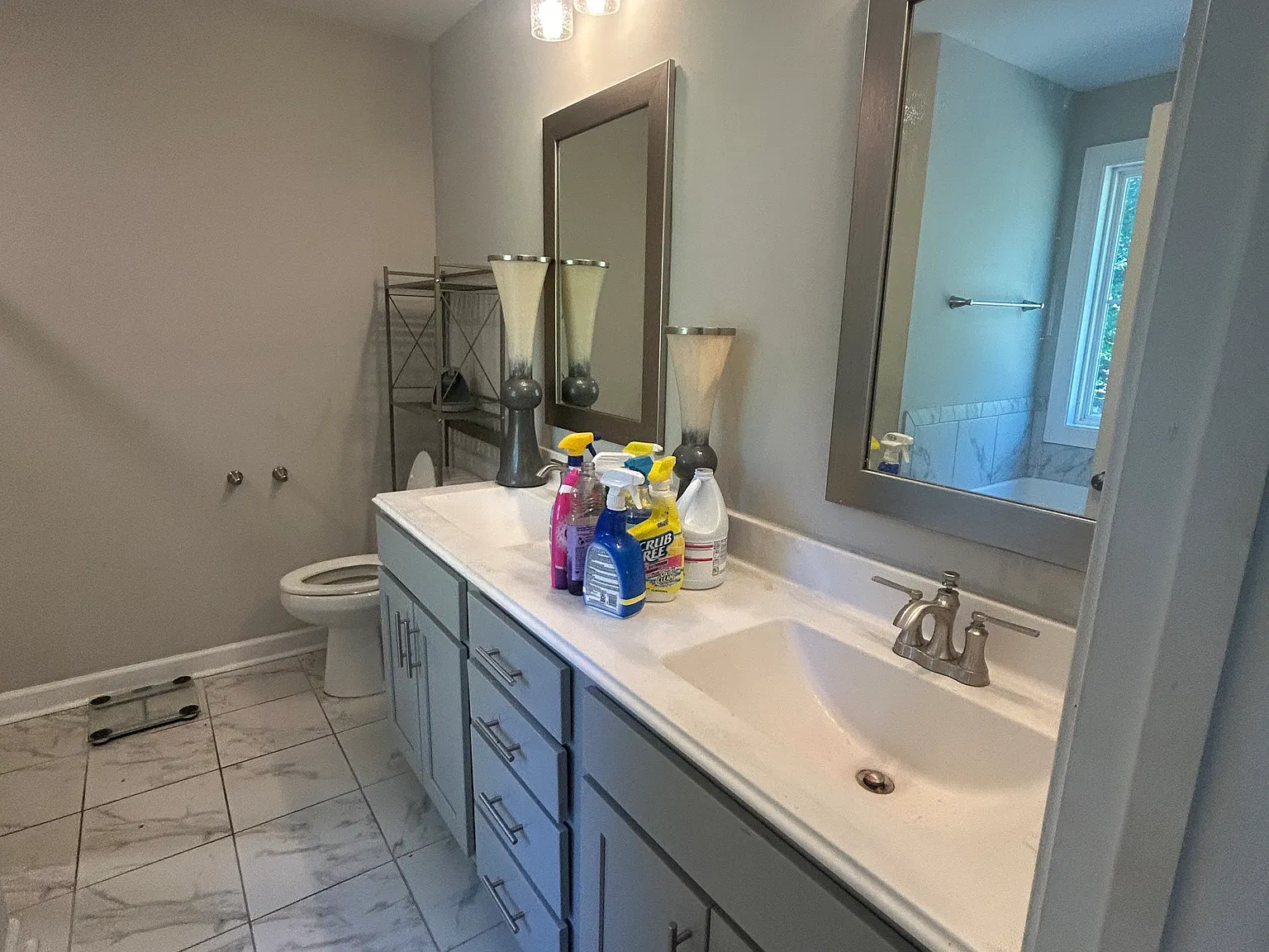3 bed, 2.5 bath, 2091 sqft, $1,200 — Photo 2