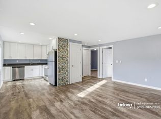 20036 30th Ave S #S8, Seattle, WA 98198