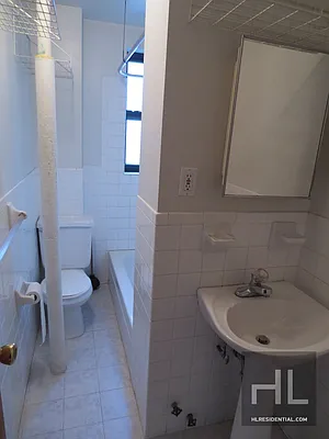 Rented by Highline Residential | media 19