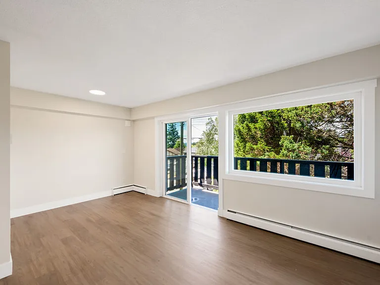 435 Lampson St #303 — Photo 28