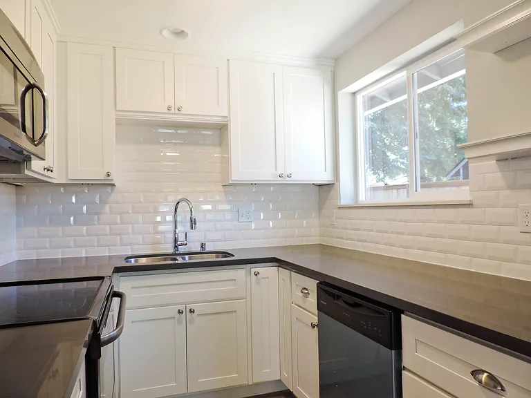 3806 N Winnifred St — Photo 4