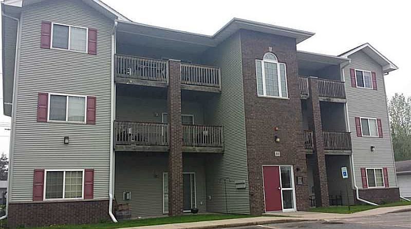 1st image of 80 Circle Dr