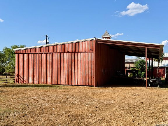 4th image of 2710 N State Highway 80