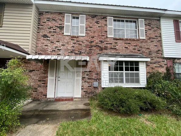 211 Bell Downs Dr, Lafayette, LA 70506