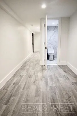 Rented by Real Street Inc | media 11