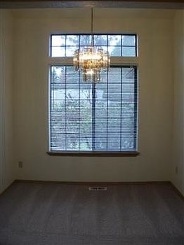 3rd image of 621 Shannon St