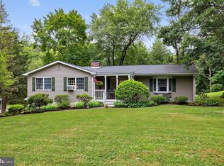 13 Walton Dr, New Hope, PA 18938