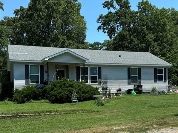 101 Hemingway Ave, Grove, OK 74344