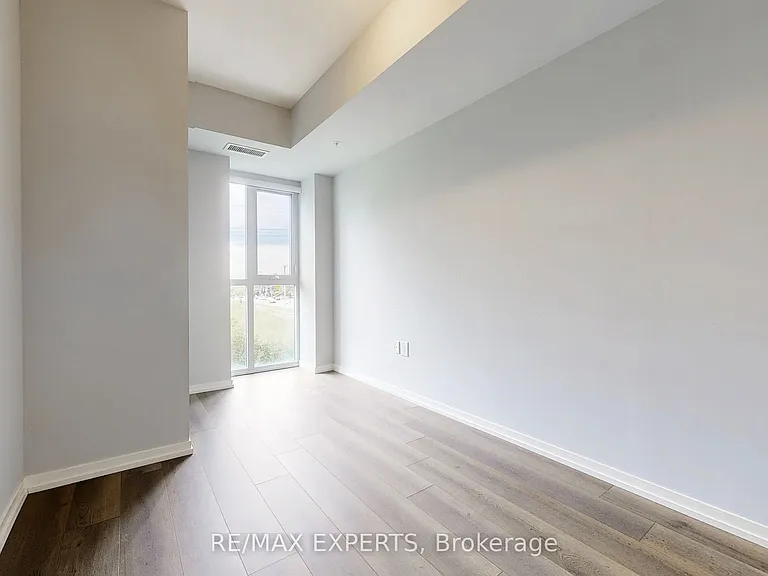 3237 Bayview Ave #Townhouse 106 — Photo 17