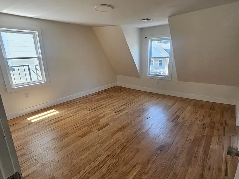 870 S 16th St #3 — Photo 6