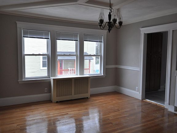 2nd image of 8 Bentley St #8