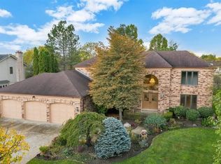 3643 Indian Wells Ln, Northbrook, IL