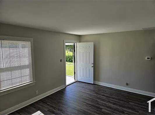 1004 S 45th St — Photo 11