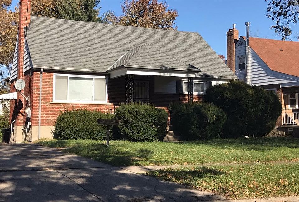 1st image of 862 Oakfield Ave