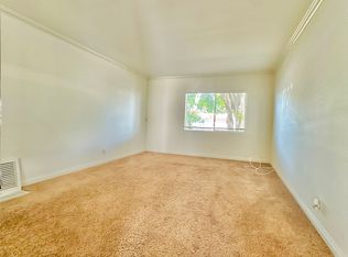 12216 Washington Pl, Los Angeles, CA 90066