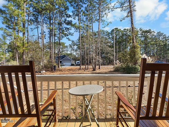 4th image of 731 Edgewood Road