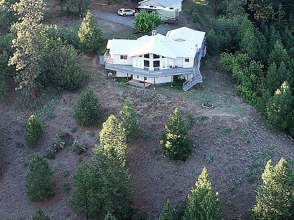 Aerial view of ridge side