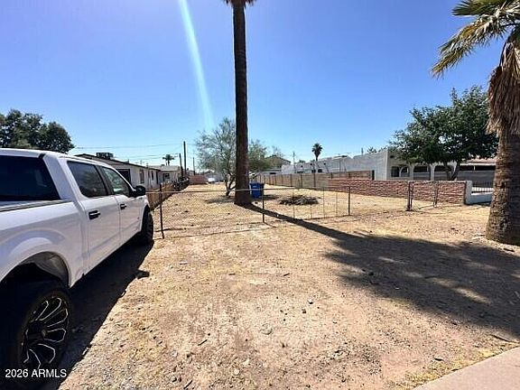 2nd image of 914 S Montezuma Avenue #17,18