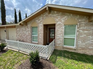102 Barrhall Dr, Round Rock, TX 78664