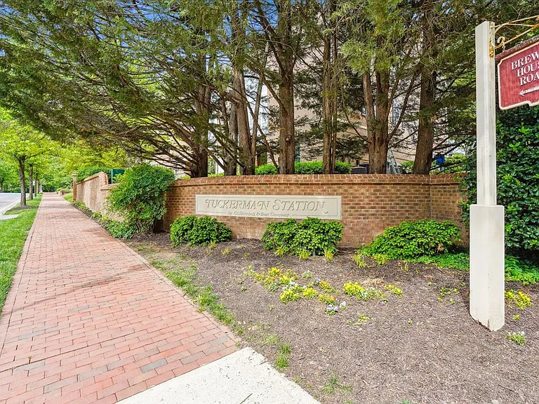 5702 Brewer House Cir #T3-12 — Photo 42