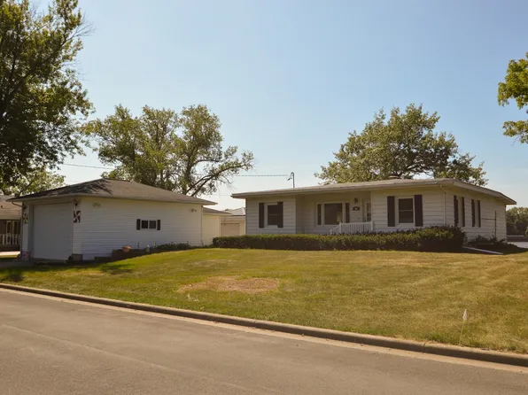 610 W Front St, Cassville, WI 53806