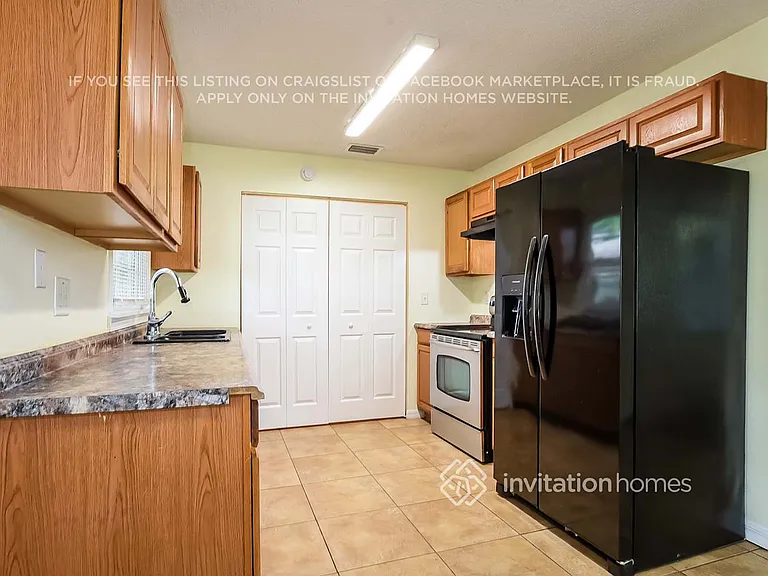 1240 W 3rd St — Photo 8