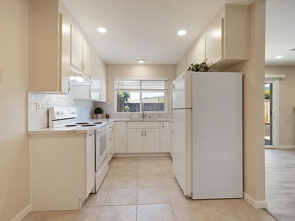 5th image of 1038 Monte Bello Dr