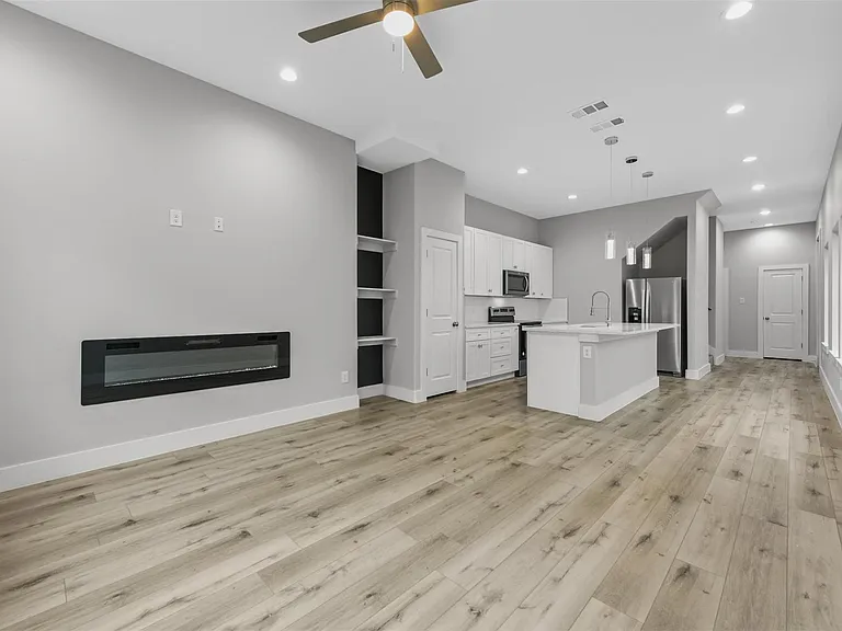 2505 Birmingham Ave — Photo 3
