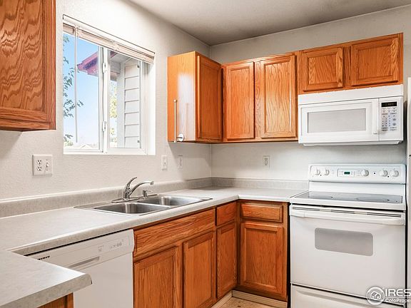 5th image of 542 E 25th St Rd