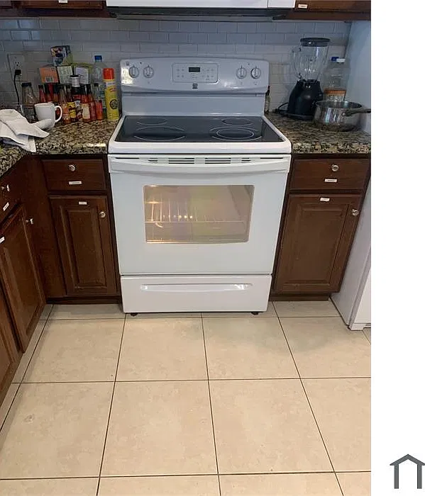 4 bed, 1860 sqft, $4,250 — Photo 3