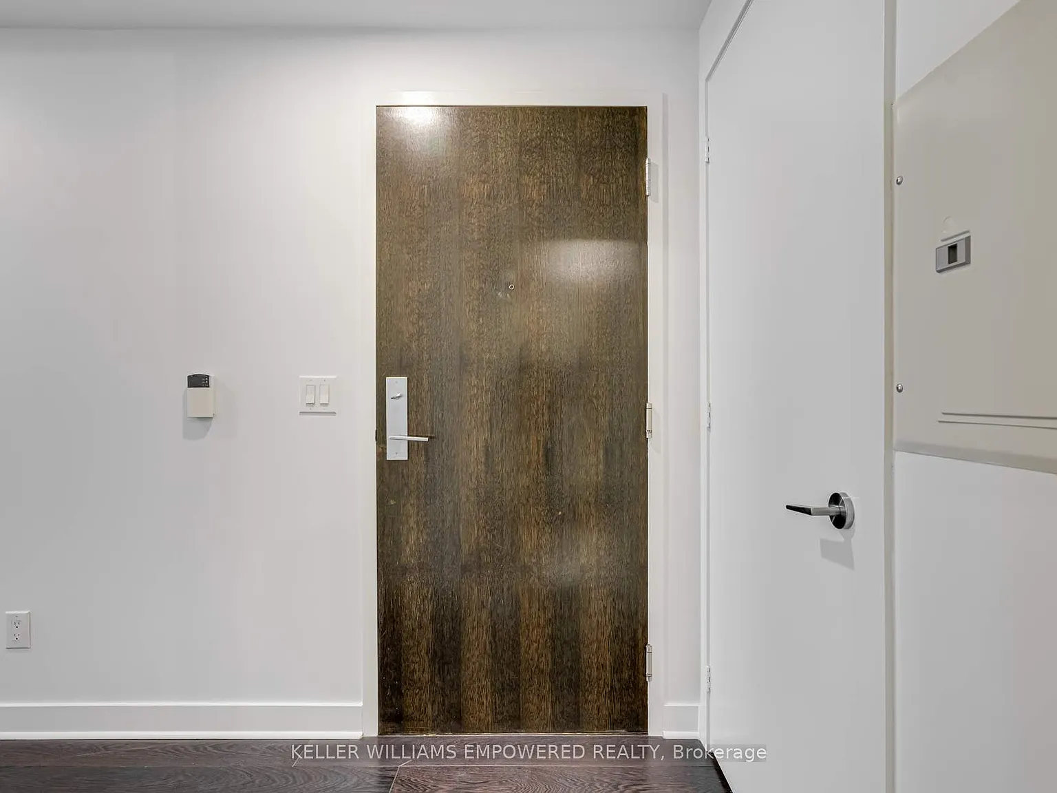 1 bed, $2,575 — Photo 2