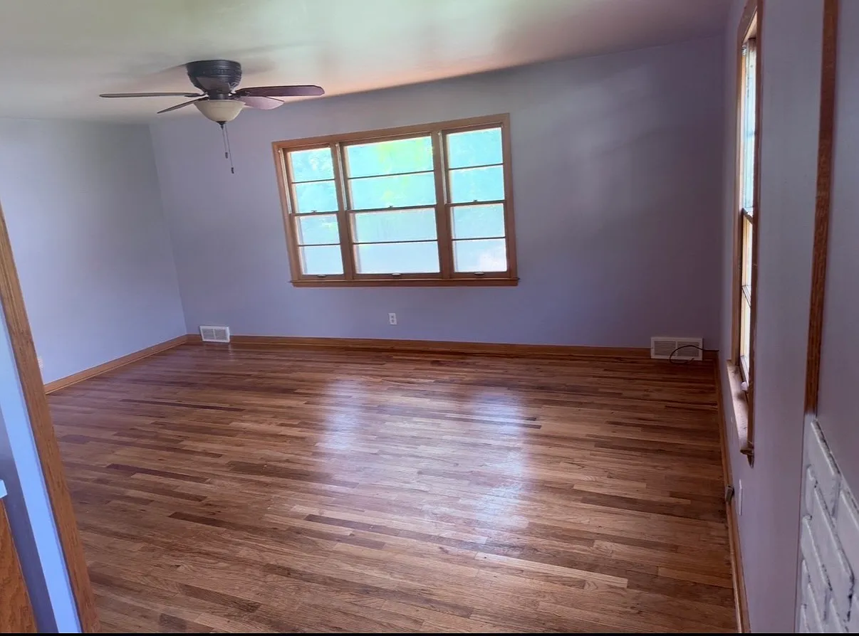 3 bed, 1559 sqft, $1,600 — Photo 1