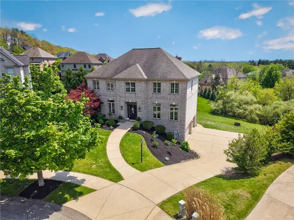 512 Sword Dance Pl, Cranberry Township, PA 16066