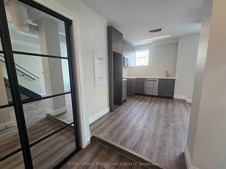 241 Front St #202 — Photo 4