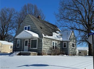 341 6th St NE, Barberton, OH 44203