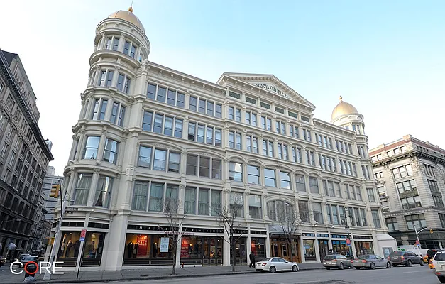 Rented by CORE | media 14