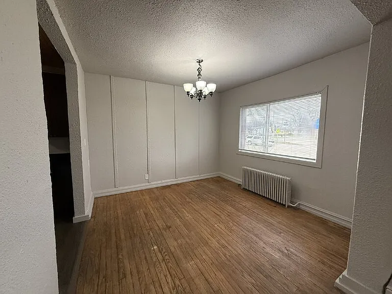 821 Broadway Ave #1 — Photo 5