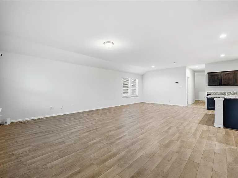 9308 Desertrock Rd — Photo 2