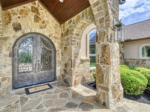 5th image of 3101 La Venta Way