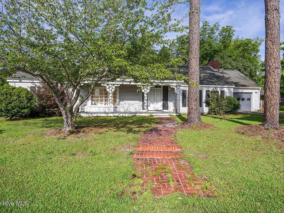 1st image of 901 Smyrna Drive