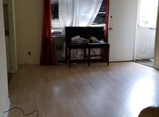 6917 Sylvester St, Philadelphia, PA 19149