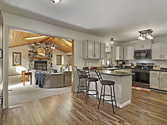 2nd image of 8050 Gina DRIVE