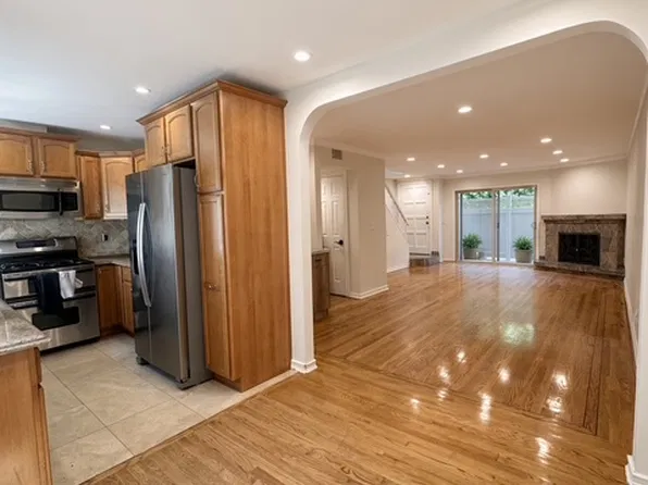 13959 Victory Blvd APT 9, Van Nuys, CA 91401