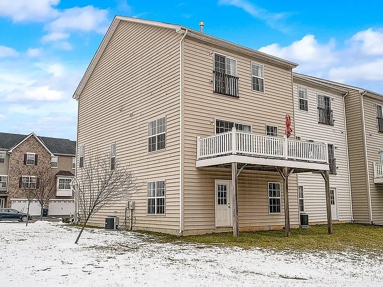 458 Jacobsen Dr #1 — Photo 17