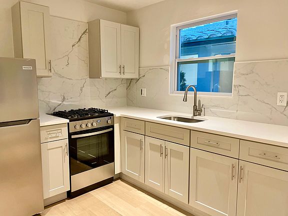 5th image of 5811 N Flagler Dr