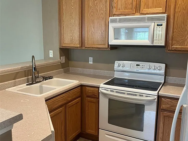 220 Granby Way #A — Photo 5
